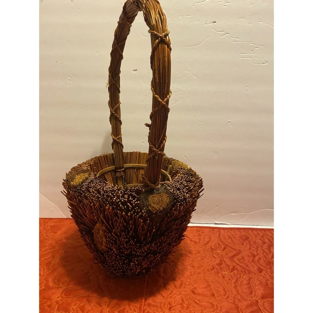 Vintage Handmade Pine Needle Basket‎ Medium Decorative Straw Dark Light Folk Art